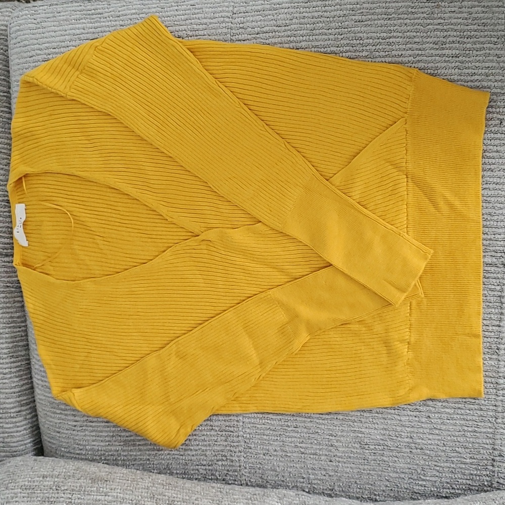 Elodi Sweater. New without tag. I have it in Red and White as well.